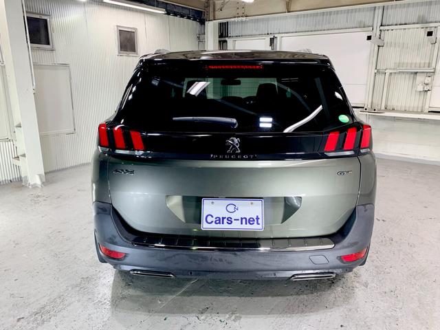 プジョー5008　GT　ブルーHDi