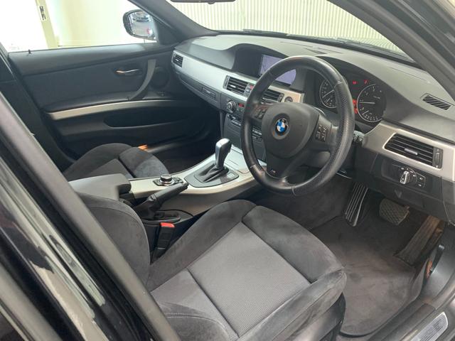 BMW　320iツーリング　Mスポーツパッケージ