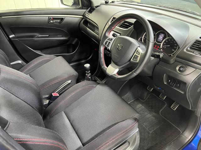 スズキ　スイフトスポーツ　ベースグレード