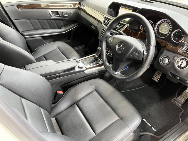 メルセデス・ベンツ　E250CGI　ブルーエフィシェンシーワゴン