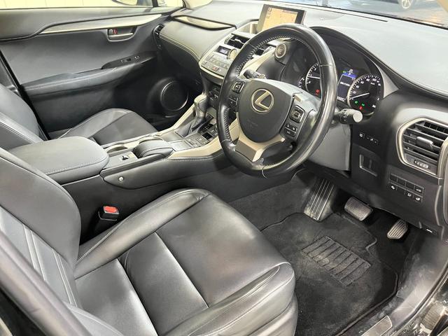 レクサス　NX　200t Iパッケージ