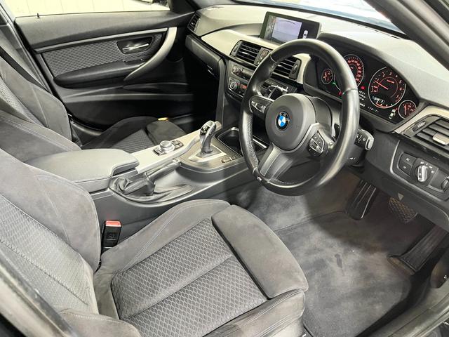 BMW 320i　Mスポーツ