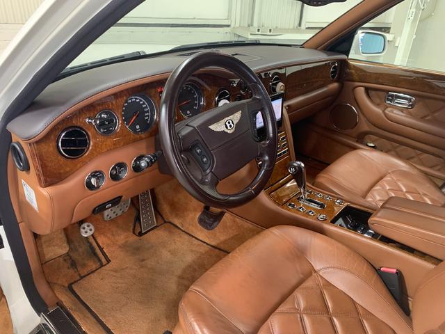 ベントレー　アルナージ　T