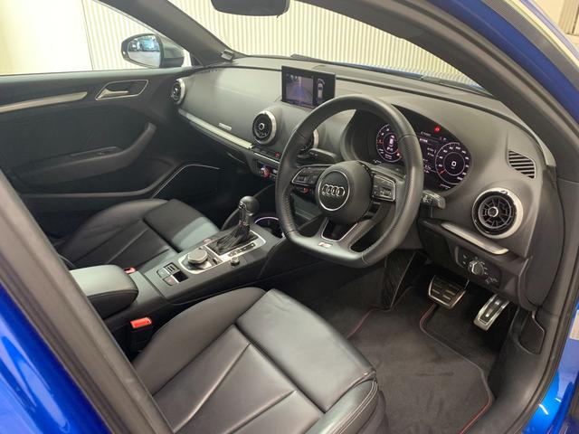 アウディ　Ｓ3　2.0　クワトロ