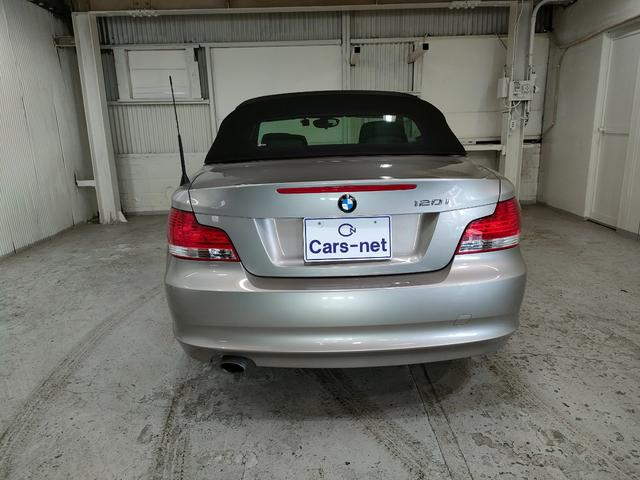 BMW　120iカブリオレ