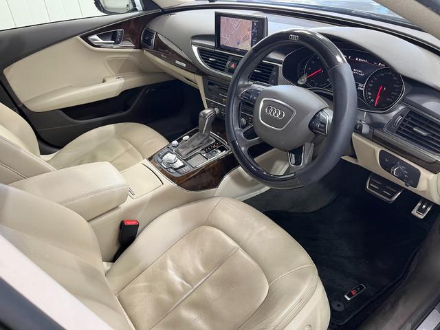 アウディ　A7スポーツバック　2.0TFSIクワトロ