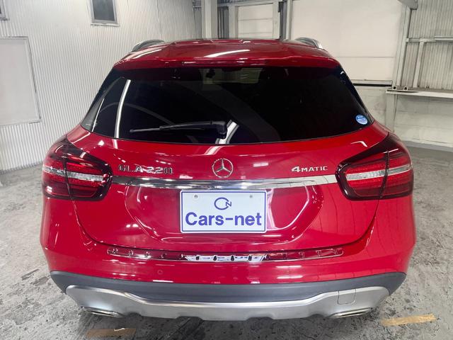 メルセデスベンツ　ＧＬＡ２２０　４マチック