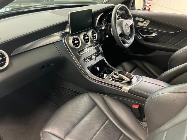 メルセデス・ベンツ　Ｃ２００アバンギャルド　ＡＭＧライン