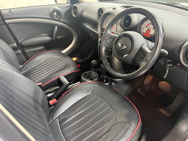 MINI　クーパー　クロスオーバー