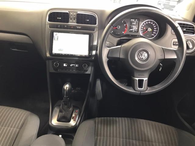 VW　ポロ　ＴＳＩハイライン