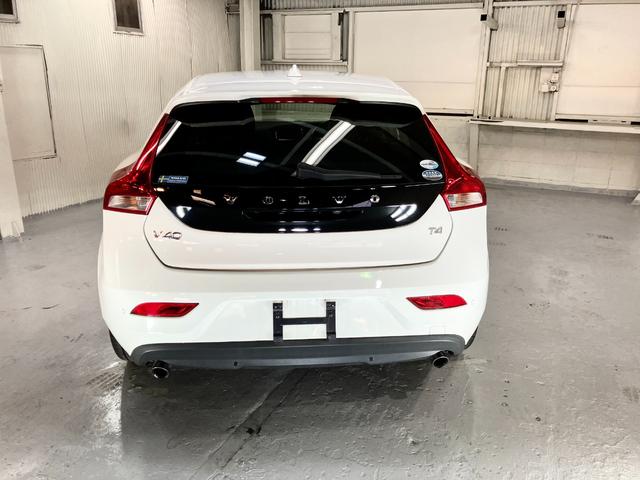 ボルボ　V40　Ｔ４　ＳＥ