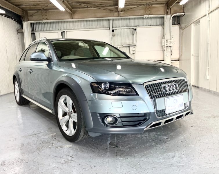 アウディA4オールロードクワトロ　ベースグレード