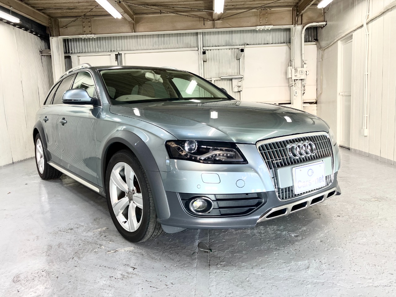 アウディA4オールロードクワトロ　ベースグレード