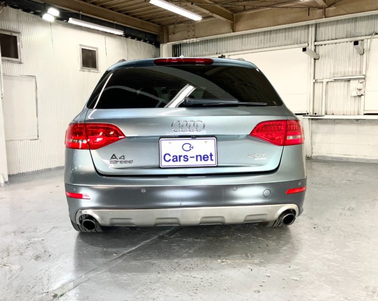 アウディA4オールロードクワトロ　ベースグレード