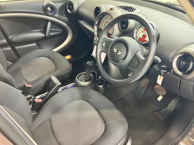 MINI　クーパー　クロスオーバー