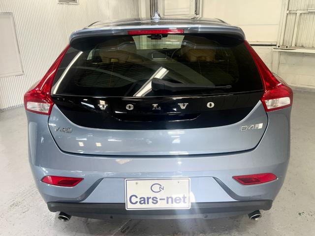 ボルボ　V40　Ｄ４　インスクリプション