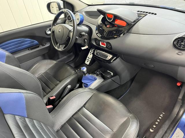 ルノー　トゥインゴ　ゴルディーニ　ルノー・スポール