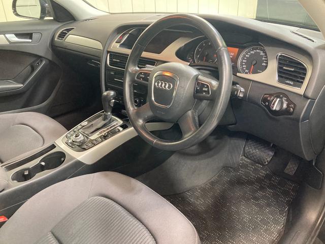 アウディ　A4 　１．８ＴＦＳＩ