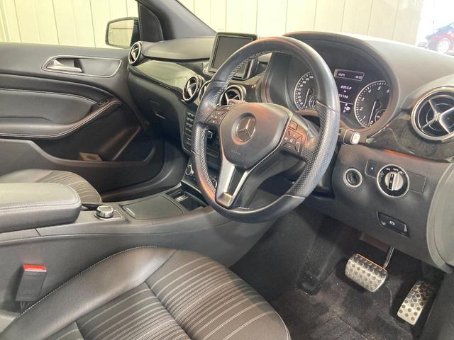 メルセデス・ベンツ　Ｂ１８０　ブルーエフィシェンシースポーツナイトＰＫＧ