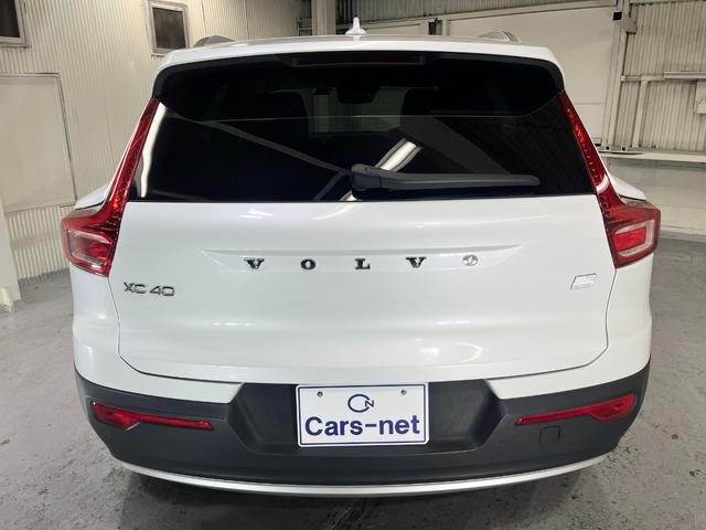ボルボ　XC40　リチャージ　ＰＨＶ　Ｔ５　インスクリプション