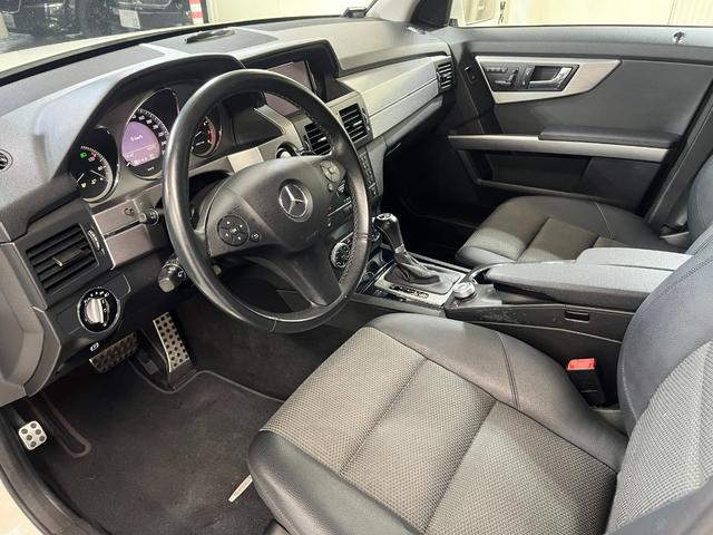 メルセデス・ベンツ　ＧＬＫ３００　４マチック