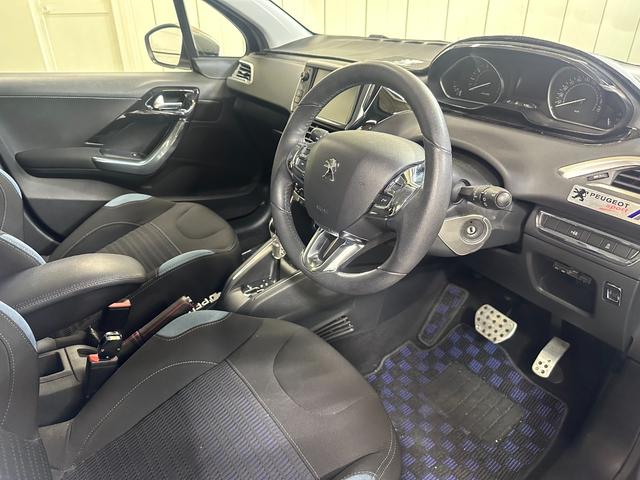 プジョー　208　プレミアム