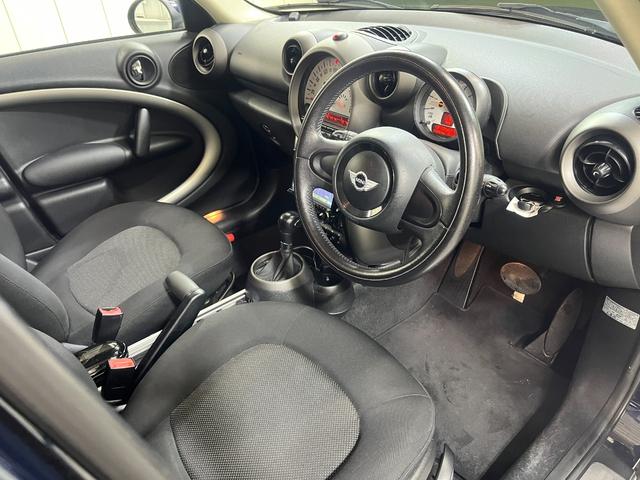 MINI　ワン　クロスオーバー