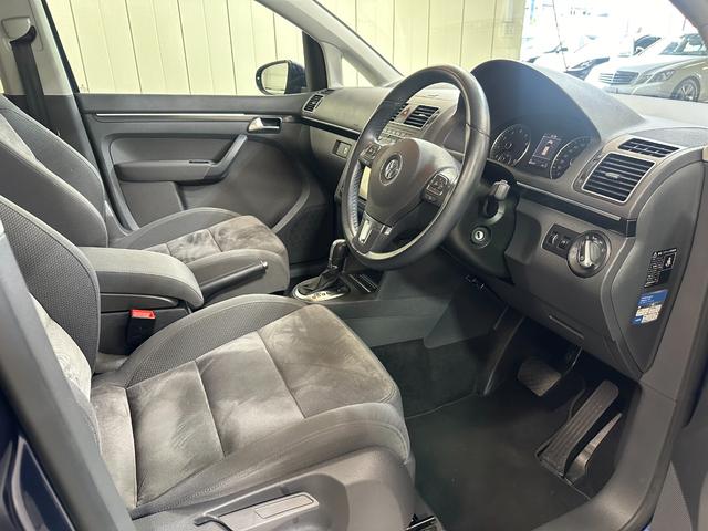 VW　ゴルフ　トゥーラン　ＴＳＩ　ハイライン