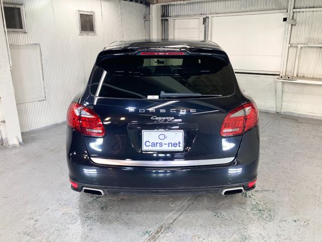 ポルシェ　カイエン　ベースグレード