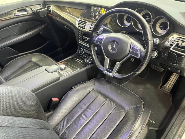 メルセデス・ベンツ　ＣＬＳ３５０ブルーエフィシェンシＡＭＧスポーツパッケージ