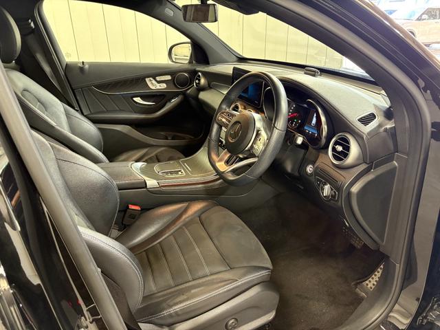 メルセデス・ベンツ　ＧＬＣ２２０ｄ　４マチック　クーペ　ＡＭＧライン