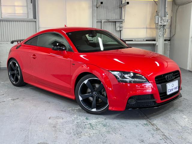 アウディ　TTクーペ　１．８ＴＦＳＩ　Ｓラインコンペティション