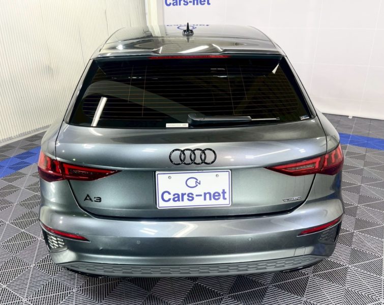 アウディ　A3　スポーツバック４０ＴＦＳＩクワトロ　Ｓライン