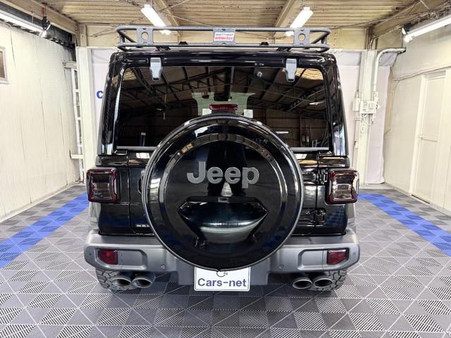 クライスラー・ジープ　ラングラーアンリミテッド　サハラ