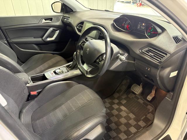 プジョー　308　ＳＷ　アリュール　ブルーＨＤｉ