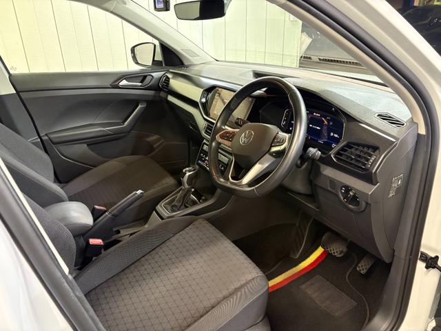 VW　T-Cross TSI　アクティブ