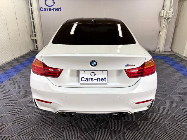 BMW　M4クーペ