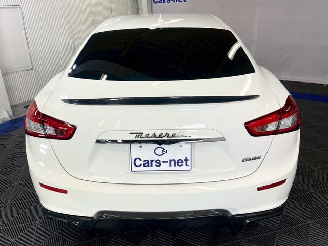 マセラティ　ギブリ　ベースグレード