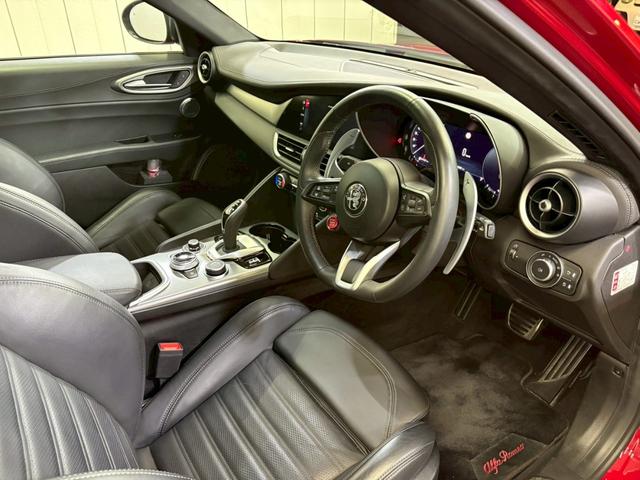 アルファロメオ　ジュリア　ヴェローチェ